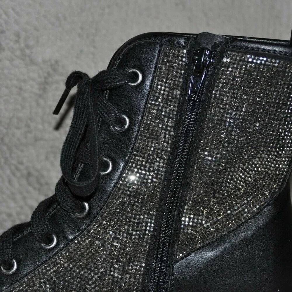 AMAZING Madden Girl, Black Ankle Boots - Size: Women's 7m [SHOE 21]